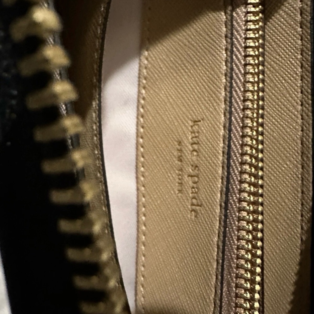 Kate Spade Dark Beige/Tan and Black Zip Wallet - Picture 4 of 11